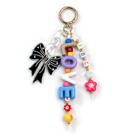 Nouveau porte-clés perlé doux et stylé, breloque lettre de dessin animé, pendentif de sac pour fille avec motif, directement de l'usine