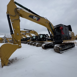 Excavatrice Caterpillar 320E d'occasion, 21 tonnes, pelle moyenne pour les travaux de terrassement, l'exploitation minière et la démolition - Product Image 1