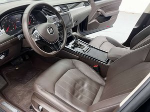<span class=keywords><strong>Volkswagen</strong></span> <span class=keywords><strong>Phaeton</strong></span> d'<span class=keywords><strong>occasion</strong></span> 2019-2020, 2.0L Turbo, automatique, conduite à gauche, berline intermédiaire, jantes en alliage, Euro 5, pour l'exportation |   Approvisionnement en gros - Product Image 4
