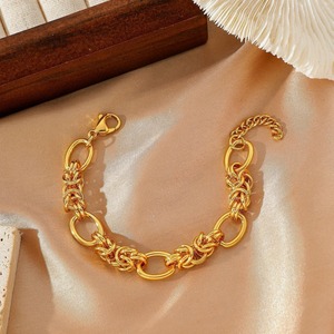 Pulsera de Cadena de Eslabones Chapada en Oro de 18K con PVD de Acero Inoxidable para Mujer, Varios Diseños |   A la moda, impermeable e hipoalergénico - Product Image 5