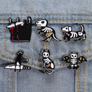 Épingles en métal émaillé personnalisées Stock 3D Broche en os d'animal-Chaton de dinosaure-Noir Fie Blood Knife <span class=keywords><strong>Fée</strong></span> <span class=keywords><strong>Logo</strong></span> Casting Lapy Badges - Product Image 1