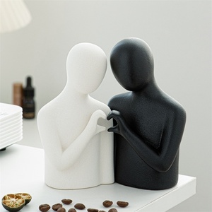 Figura de Pareja de Cerámica de <span class=keywords><strong>Estilo</strong></span> <span class=keywords><strong>Nórdico</strong></span> Abstracto Simple y Creativo, Modelo para <span class=keywords><strong>Decoración</strong></span> de Escritorio de Sala de Estar - Product Image 1