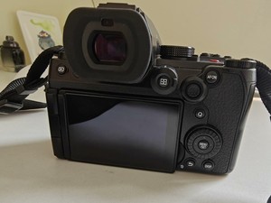 Appareil photo professionnel Lumix <span class=keywords><strong>S5</strong></span> Mark <span class=keywords><strong>II</strong></span> 24,2 MP Plein format Carte SD Vidéo 6K Wi-Fi Appareil photo pour la photographie de portrait - Product Image 6