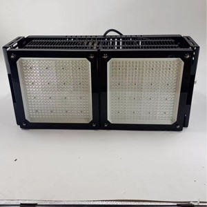 Éclairage de stade sportif à LED haute puissance 500W IP65 en alliage d'aluminium - Product Image 1