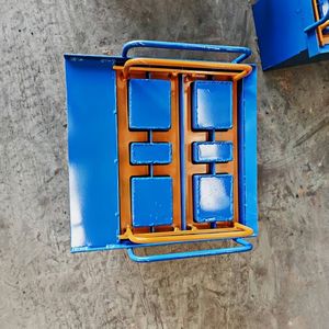 Máquina <span class=keywords><strong>Manual</strong></span> para Hacer Moldes de Ladrillos, Máquina de Cemento, Bloques de Hormigón Huecos, Máquina de Moldes de Ladrillos Utilizada para la Construcción de Almacenes - Product Image 1