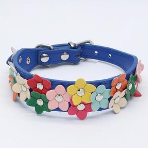 Collar de Mascota de PU de flores coloridas a la moda con decoraciones de cinta Patrón sólido Collar de perro ajustable Suministros - Product Image 2