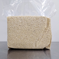 Noisettes grillées en dés 2-4 mm, largement utilisées dans les produits de boulangerie tels que les gâteaux, les biscuits, le pain, les pâtisseries et les mooncakes. Carton de 10 kg.