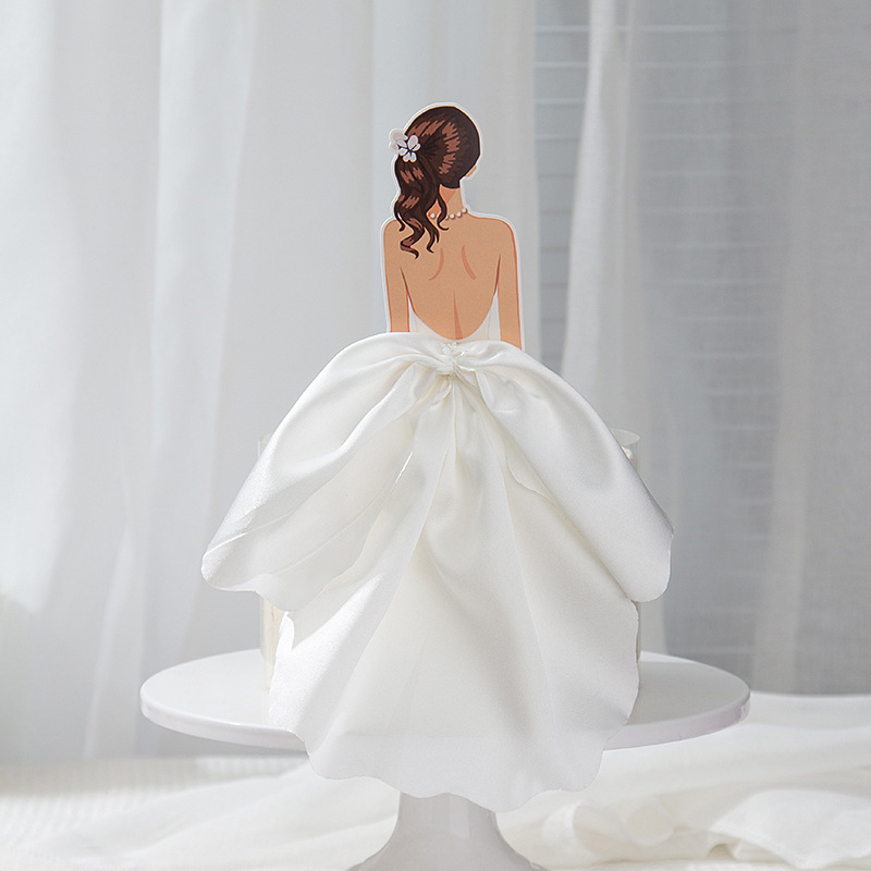 Sitting Lady Silhouette Cake Topper - Perfect for Birthdays
