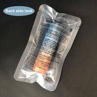 Sachet d'emballage cosmétique transparent thermoscellable à trois soudures latérales avec logo personnalisé pour échantillons de lotion, sérum, crème et mini-produits de soin