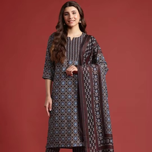 Estampado Regular Gotta Patti Kurta con pantalones y con Dupatta - Product Image 1