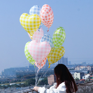 Globos de Aluminio con Forma de Corazón a Cuadros de 18 Pulgadas para Decoración de Fiestas de Cumpleaños - Product Image 4