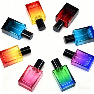 Flacons de parfum carrés de luxe de 30 ml, 50 ml, 100 ml, 200 ml, flacons de parfum vides en verre coloré avec vaporisateur et couvercle - Product Image 2