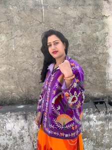 Chaqueta bordada Suzani de terciopelo Patrón floral hecho a mano con forro y botones hechos a mano Regalo de mujer - Product Image 4