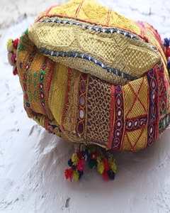 Bolsos Artesanales de Estilo Global Fusion, Bordados con Espejos Banjara Antiguos, Bolso de Hombro Étnico Gitano para Mujer - Product Image 5