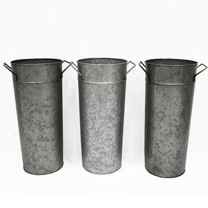 Vase galvanisé de 16 pouces, seau à fleurs en métal français rustique décoratif pour les décorations de centre de <span class=keywords><strong>table</strong></span> de mariage - Product Image 3