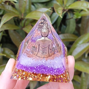 Statue de Bouddha, pyramide en cristal, résine époxy, décoration de la maison, ornement de bureau, cadeau - Product Image 3