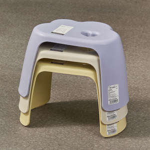 Taburete para niños Moritaka Faction, silla apilable antideslizante de plástico grueso para el hogar, para niños y adultos - Product Image 2