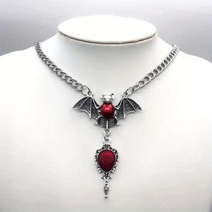 Collar con Colgante de Espejo de Sangre de Murciélago Vampiro Rojo Exagerado de <span class=keywords><strong>Estilo</strong></span> Gótico, Nuevo, Comercio Exterior Transfronterizo, Hecho Principalmente de Aleación - Product Image 2