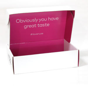 Caja de papel corrugado para embalaje de ropa personalizada para pequeñas empresas, caja de regalo de envío de cartón, cajas de embalaje de ropa con logotipo - Product Image 4