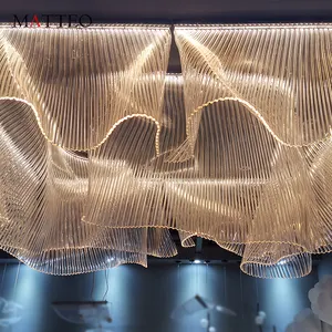 Proje kurulum akrilik lüks asılı lamba özelleştirme Modern otel lobisinde düğün merdiven tavan ışık Led avize