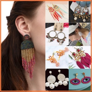 PJ005 <span class=keywords><strong>Kit</strong></span> de fabrication de <span class=keywords><strong>bijoux</strong></span> DIY avec perles de verre de 2-4 mm <span class=keywords><strong>pour</strong></span> bracelets, colliers, boucles d'oreilles et bagues, assortiment <span class=keywords><strong>pour</strong></span> adultes et filles, ensemble d'artisanat - Product Image 6