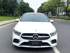 Vehículos <span class=keywords><strong>Mercedes</strong></span>-Benz <span class=keywords><strong>A180</strong></span> L 1.3T Automático con Volante a la Izquierda, Calefacción de Asientos, Estado Original, en Stock, Exportación a Rusia - Product Image 6
