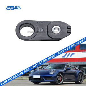 Support de réservoir d'eau haute qualité, résistant aux hautes températures et anti-âge, pour Porsche 992 992851226 - Product Image 1