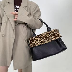 Bolso tote estilo retro con estampado de leopardo y patchwork, de gran capacidad, de cuero, para mujer, bolso de hombro, informal, para uso diario, bandolera. - Product Image 2