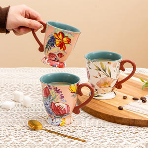 Mug en céramique à motif floral 190 ml, design tulipe, pour le petit-déjeuner, le café, le thé, vaisselle - Product Image 4