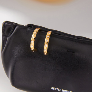 Pendientes de Aro Anchos de Acero Inoxidable con Zirconia y Oro de 18K, Joyería de Lujo Ligero para Mujer, Uso Diario - Product Image 4