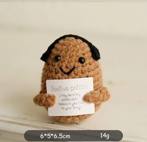 Nouveau Design Crochet Doux Tricoté Animal Amigurumi Holding Card Kitting Spud Tattie Légumes Farcis - Product Image 2