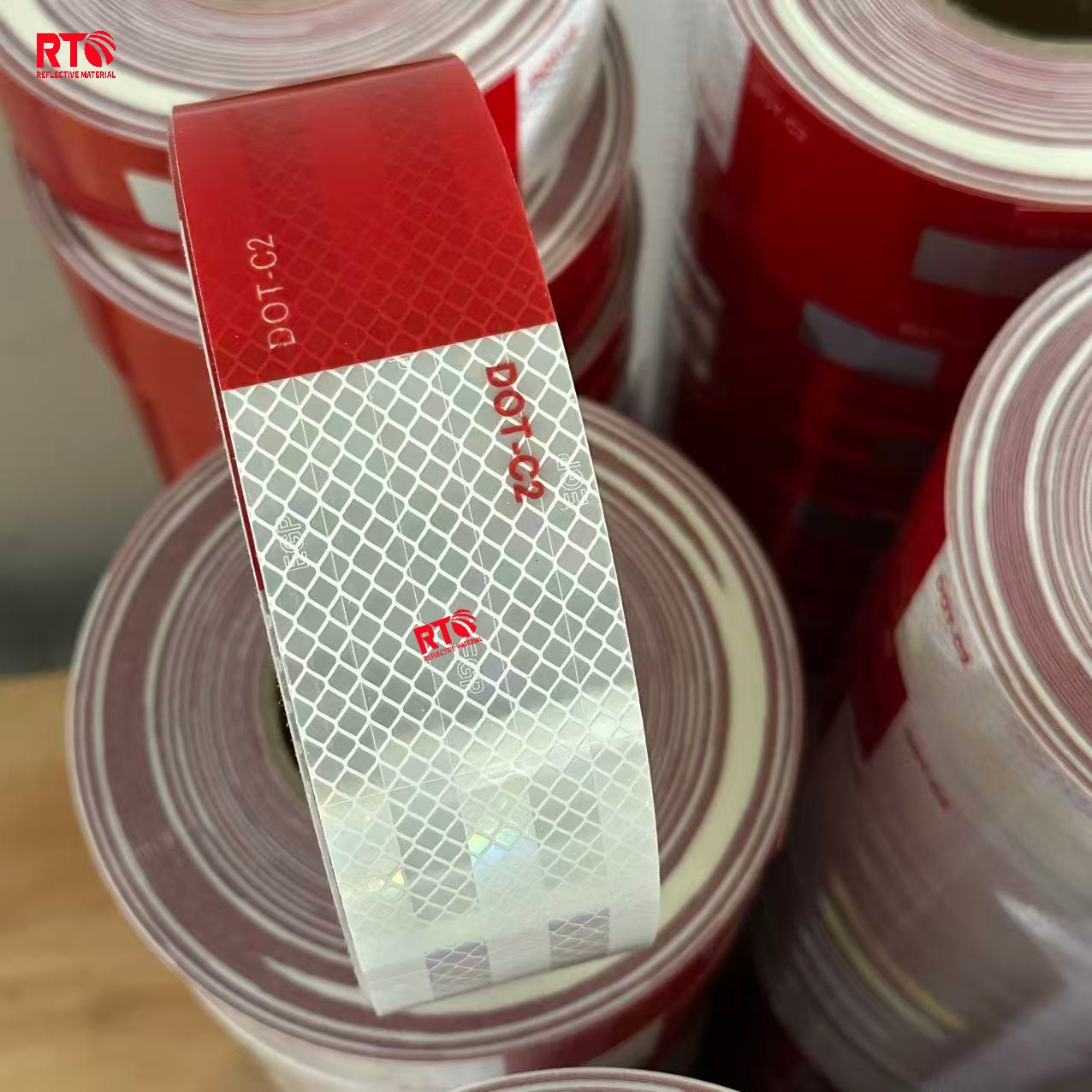 Rojo/Blanco DOT-C2