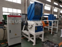 Broyeur à un seul arbre robuste pour le broyage du plastique, machine de broyage pour PE PET PC 380V 37kW