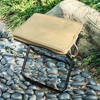Tabouret pliant portable, durable et écologique pour l'extérieur, avec poignée de transport, petit banc en tissu Oxford, entièrement pliable pour la pêche, le camping et les files d'attente