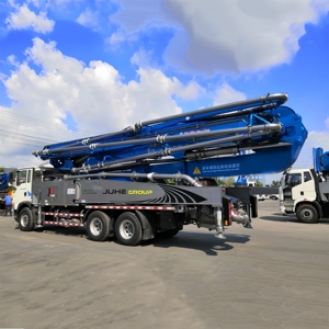 JIUHE JH52-XR Camión Bomba de Concreto de 52m para Operaciones Continuas de Vertido de Concreto en Edificios Comerciales a Gran Escala - Product Image 4