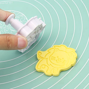 แม่พิมพ์ตัดคุกกี้รูปการ์ตูนรูปสัตว์อุปกรณ์ในครัวแบบทำมือรูปสิงโตยีราฟช้างและลิงฮิปโป - Product Image 5