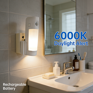 Linterna LED de Alta Potencia con Sensor de Movimiento - Duradera e Impermeable, Recargable con Batería de Larga Duración - Product Image 4