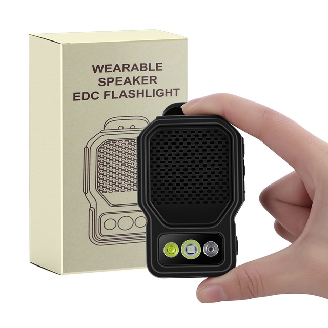 Waterproof 30H Playtime Mini Portable Speakers 1000mAh Magnetic Wearable Blue Tooth Speaker Clip on with 3 Modes Flashlight