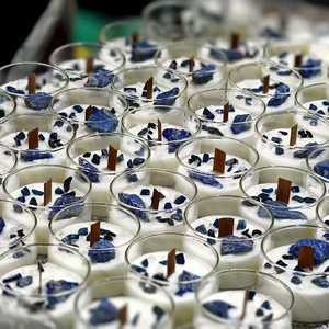 LANJO Wholesale Private Label White Transparent 12oz 14oz <b>Large</b> Glass Jar 3 Wick 100% Soy Wax Scented <b>Candle</b> with Wooden Lids - Product Image 3