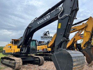 Excavatrice sur chenilles Volvo EC480D d'occasion, 48 tonnes, modèle 2022, moteur Volvo Penta, capacité de la benne de 3,8 m, économie de carburant - Product Image 5