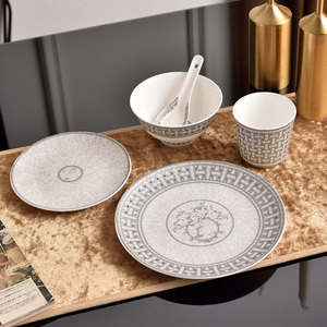 Juego de Platos de Porcelana Fina Europea de Lujo, 10 Piezas, con Detalles en Oro y Plata, para Bodas y Cenas, Juego de Cerámica de Lujo - Product Image 6