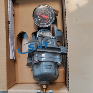 Régulateur de pression d'oxygène Fisherr FS-67CFR-226 à bon prix avec manomètre, filetage NPT, alliage d'aluminium, 125 psi - Product Image 3
