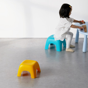 Children's Plastic <b>Stool</b> Small Size Non Slip For Kids Bathroom Living Room Use - Product Image 3