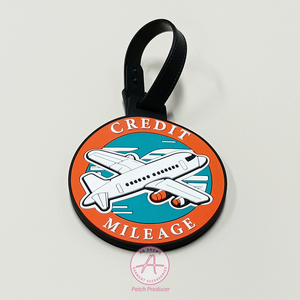 Étiquettes à <span class=keywords><strong>bagages</strong></span> <span class=keywords><strong>en</strong></span> caoutchouc PVC 2D/3D rondes carrées <span class=keywords><strong>en</strong></span> gros-Décorations de sacs de voyage et étiquettes d'identité personnalisables - Product Image 1