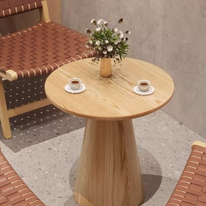 Set di Sedia in Legno Massello e Rattan Fatto a Mano con <span class=keywords><strong>Tavolino</strong></span> Rotondo per Arredamento di Ristoranti, Caffetterie e Gelaterie - Product Image 6