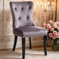 Chaise de salle à manger en lin beige clair, dossier capitonné en losange, pieds en bois naturel, design moderne, salles à manger, cafés, parcs, certifiée BSCI