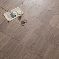 Parquet en bois d'ingénierie en chêne et eucalyptus de 15 mm avec installation par clic, surface lisse pour salons et villas