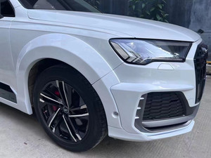 ชุดแต่งคาร์บอนไฟเบอร์สำหรับ Audi Q7 รุ่นใหม่ พร้อมลิ้นหน้า สเกิร์ตข้าง ดิฟฟิวเซอร์ สปอยเลอร์ ซุ้มล้อ เพื่อการอัพเกรดอย่างมีสไตล์ - Product Image 3