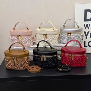 Proveedores de bolsos de mano, bolsos de moda personalizados, bolso cruzado acolchado con diamantes de nicho, Mini bolso de hombro de lujo para mujer - Product Image 2