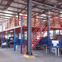 Plateforme de mezzanine d'entrepôt robuste en structure d'acier Q235B personnalisée, escalier, garde-corps de sécurité, capacité de charge de 500 kg/m²